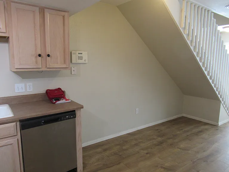 1655 S Cole St #B5 — Photo 6