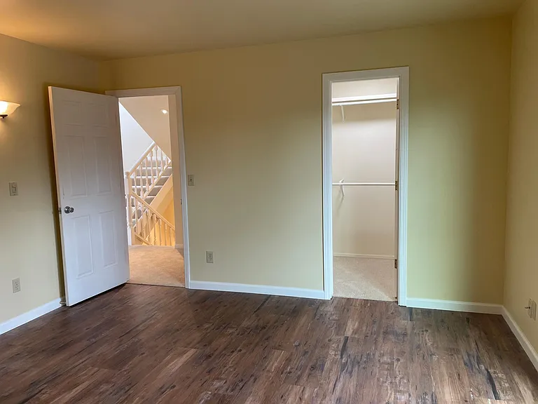 Chelsea Ln — Photo 14