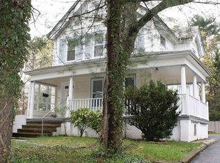 119 Ivy Ln, Tenafly, NJ 07670