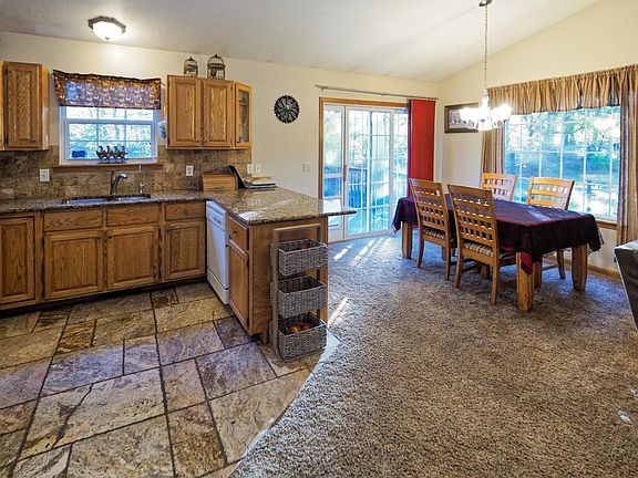 hdr_3522 Pondview Dr-105