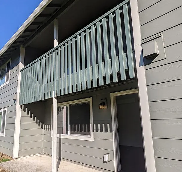 Royal Crest Townhomes — Photo 22