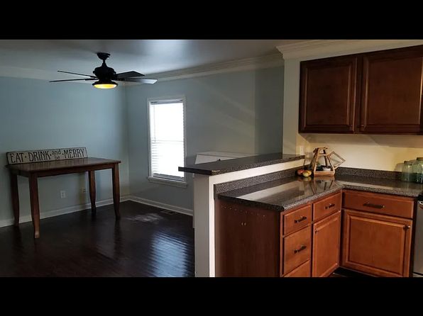 125 W Main St