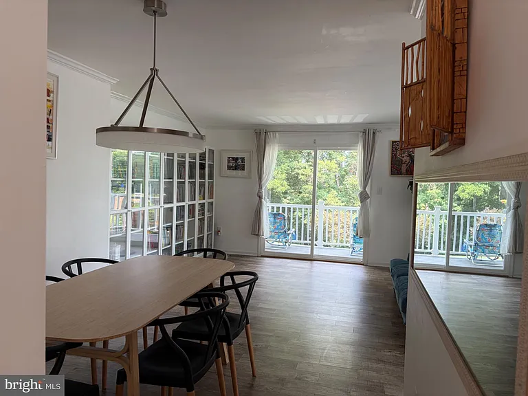 15618 Montview Dr — Photo 13