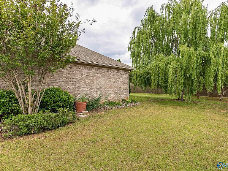 105 Blanca Dr — Photo 35