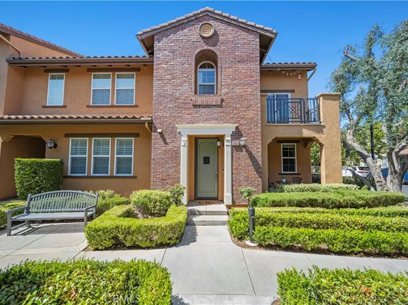 28507 Herrera St, Valencia, CA 91354