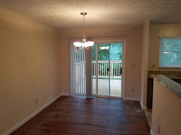 2nd image of 3433 Misty Creek Dr
