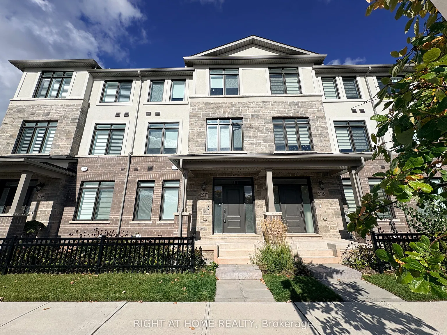4 bed, $3,800 — Photo 1