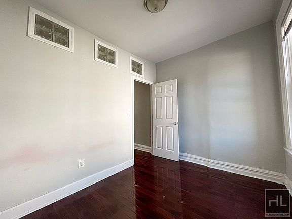 4th image of 45-07 Ditmars Blvd #1F