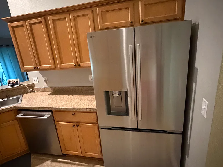 596 Batten Blvd — Photo 9