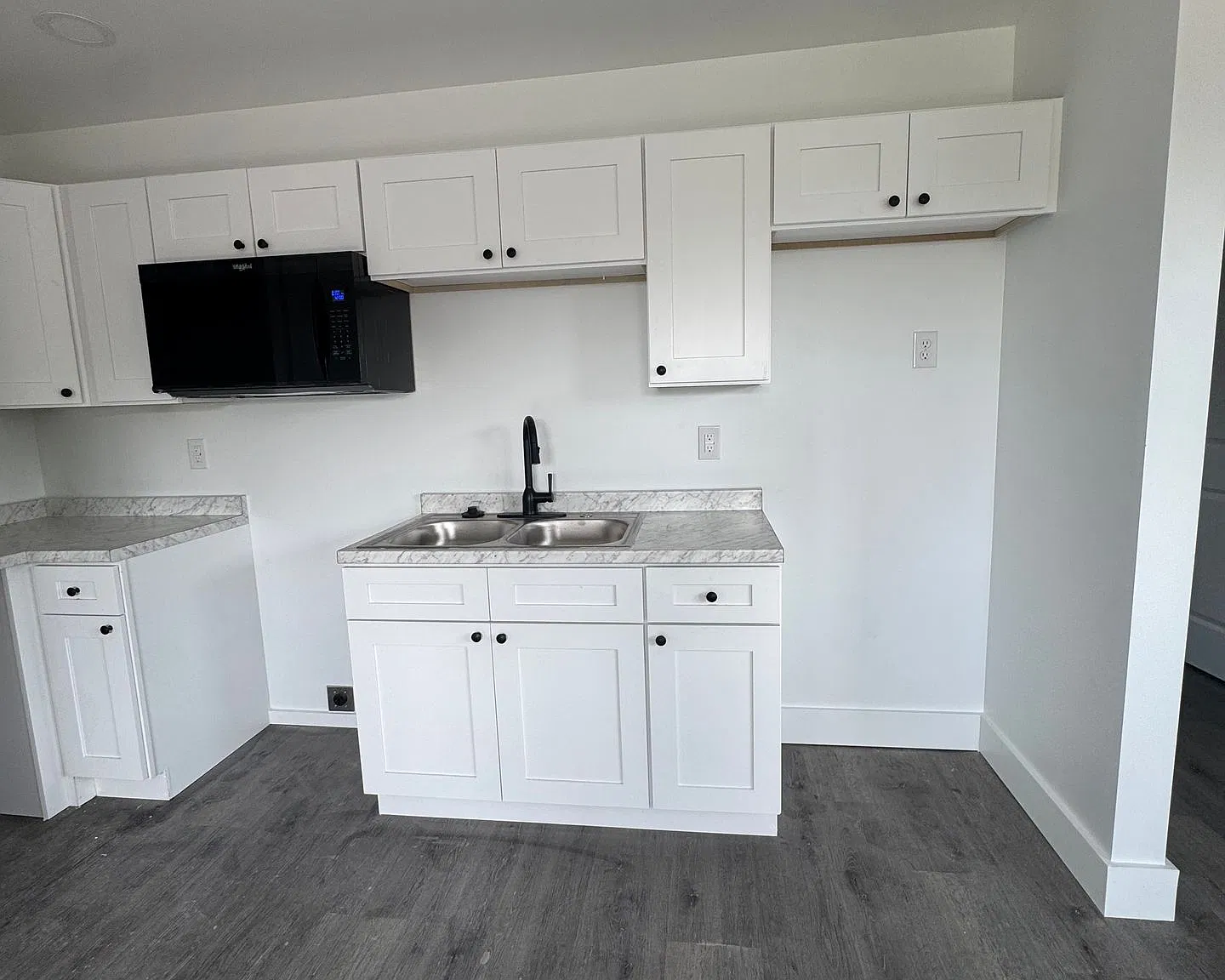 315 S Middle St — Photo 2