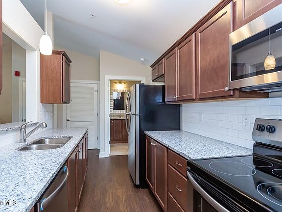 5th image of 224 Orlando Way APT B