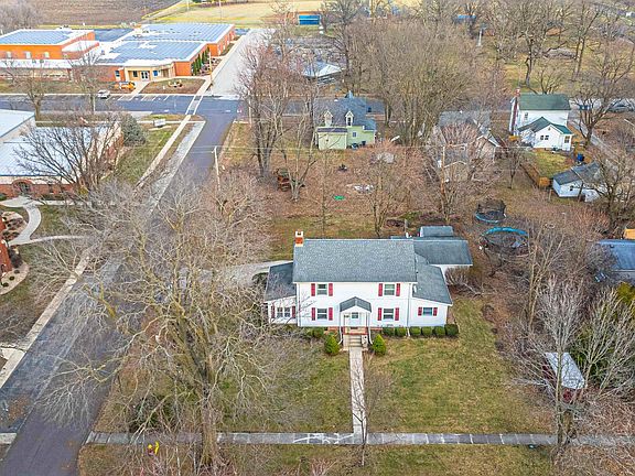 2nd image of 214 N Maple Ave