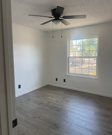 1602 Beverly Ave — Photo 7