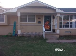 216 Cherokee Ln, El Reno, OK 73036
