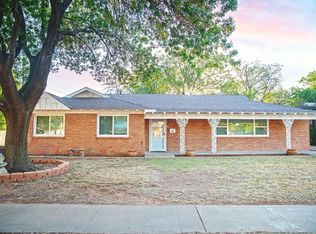 205 N Soland Ave, Denver City, TX 79323