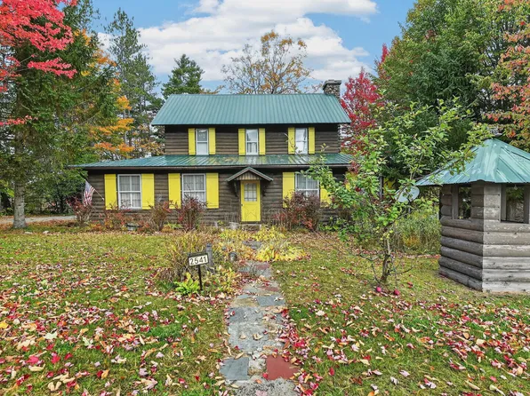 2541 State Route 8, Lake Pleasant, NY 12108