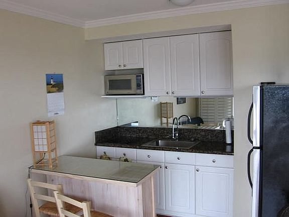 Upgraded granite countertops