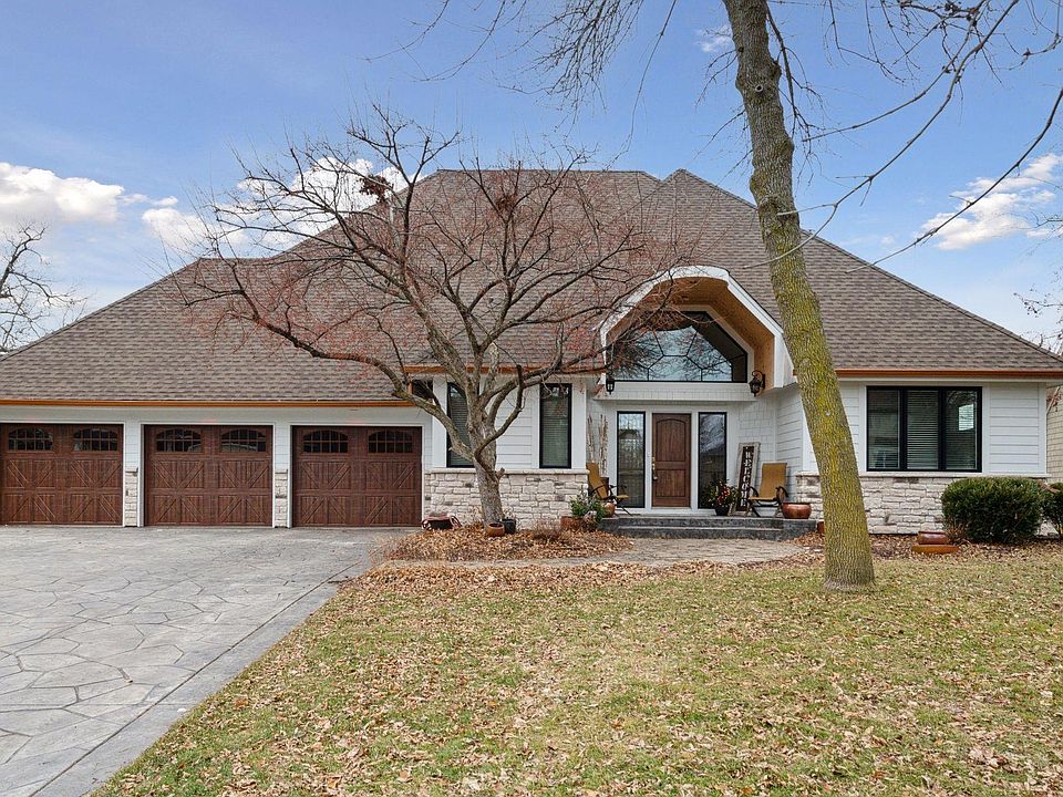 1st image of 18429 Melissa Cir
