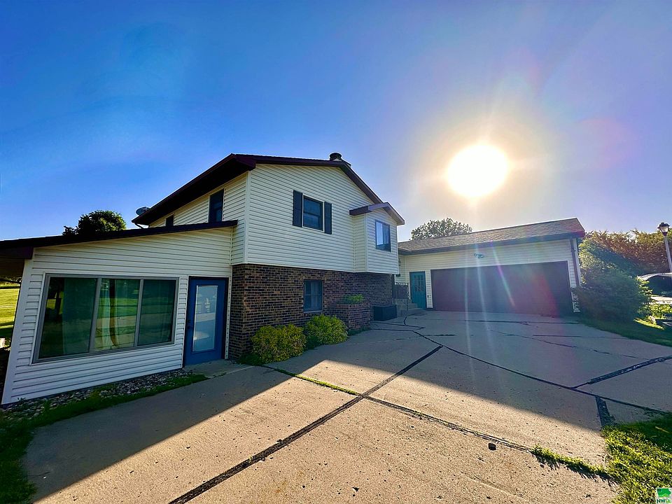 715 Carol Dr, Moville, IA 51039 Zillow