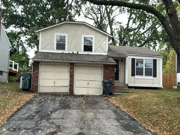 12533 S Locust St, Olathe, KS 66062