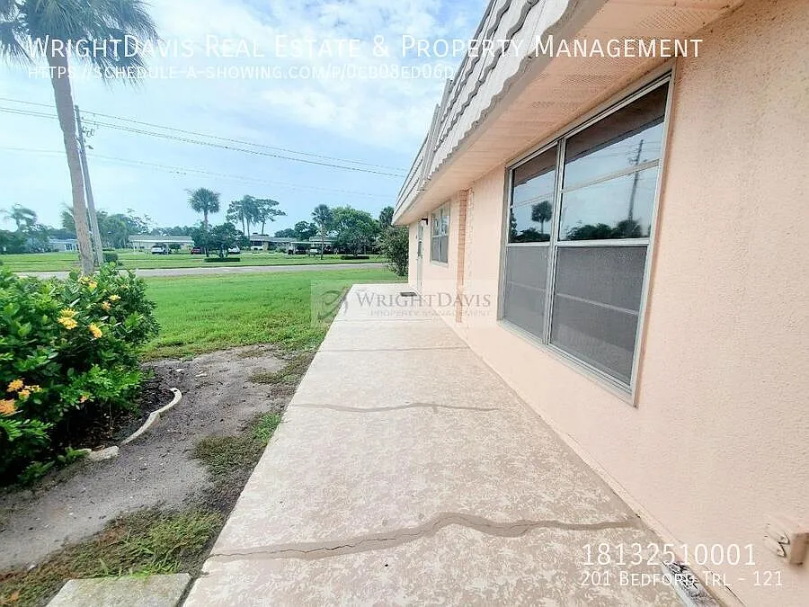 Cozy 2/2 Condo In Sun City — Photo 2