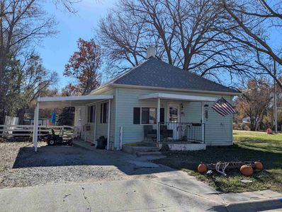 107 & 109 W Oak St., Maywood, NE, 69038
