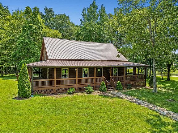 2nd image of 905 Greathouse Rd