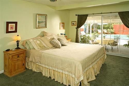 4th image of 5005 Crown Ave