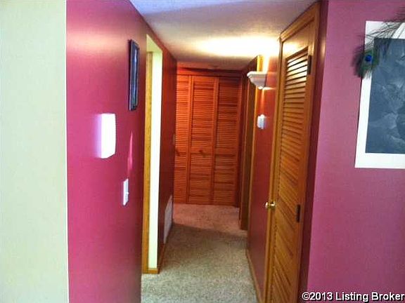 5th image of 3303 Colonial Manor Cir Unit 4b
