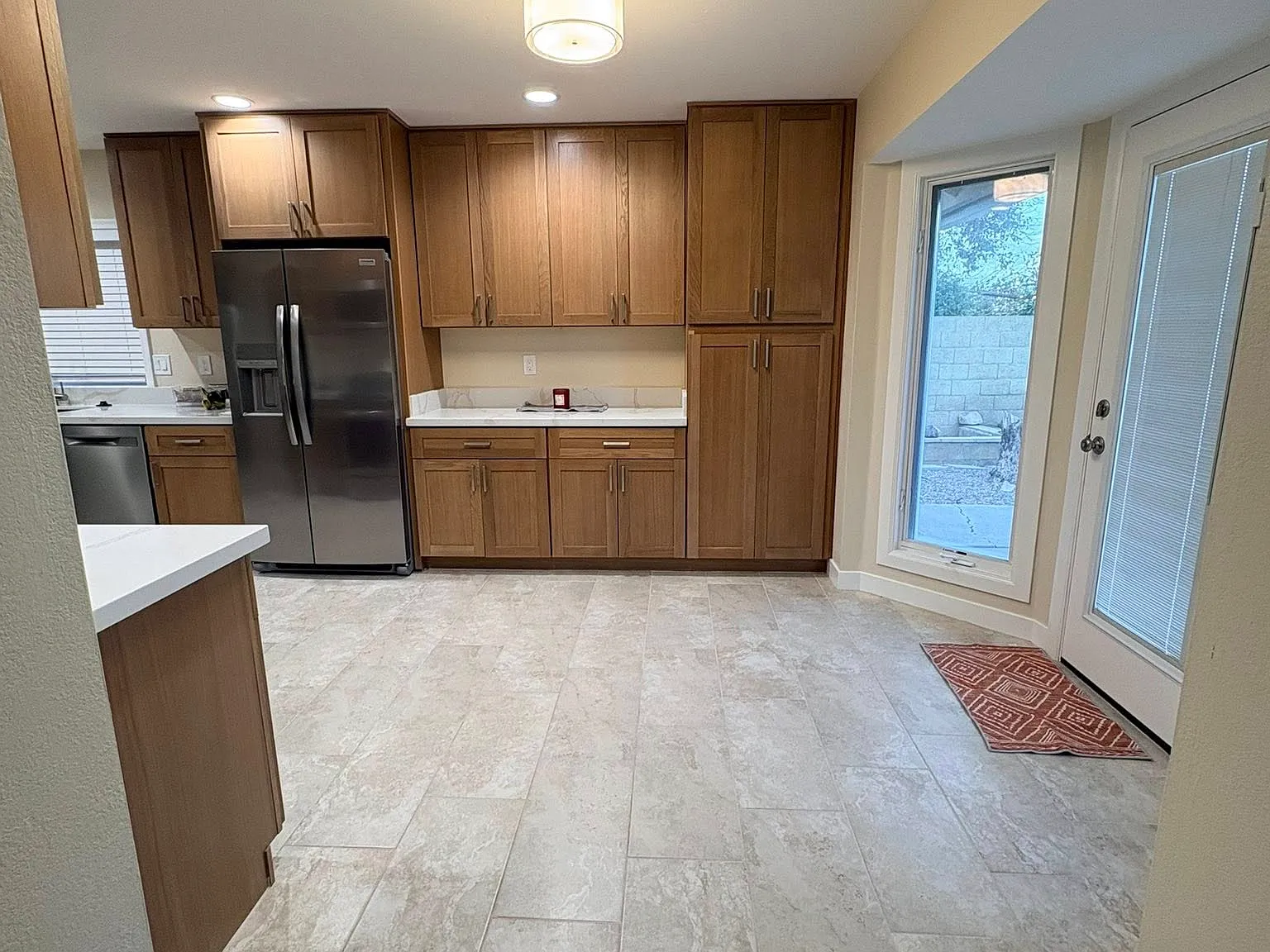 4 bed, 2.5 bath, 2000 sqft, $2,500 — Photo 3