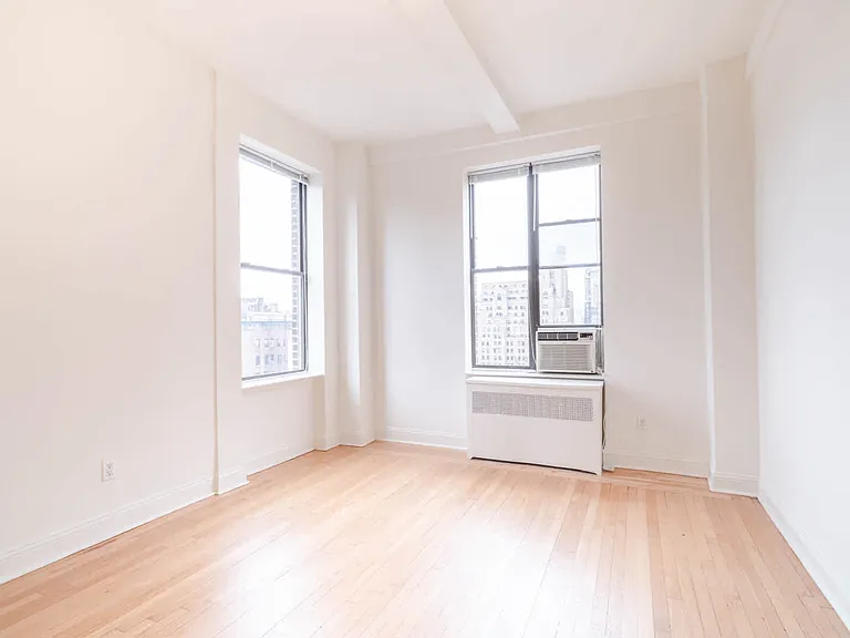 228 W 71st St #5B — Photo 27