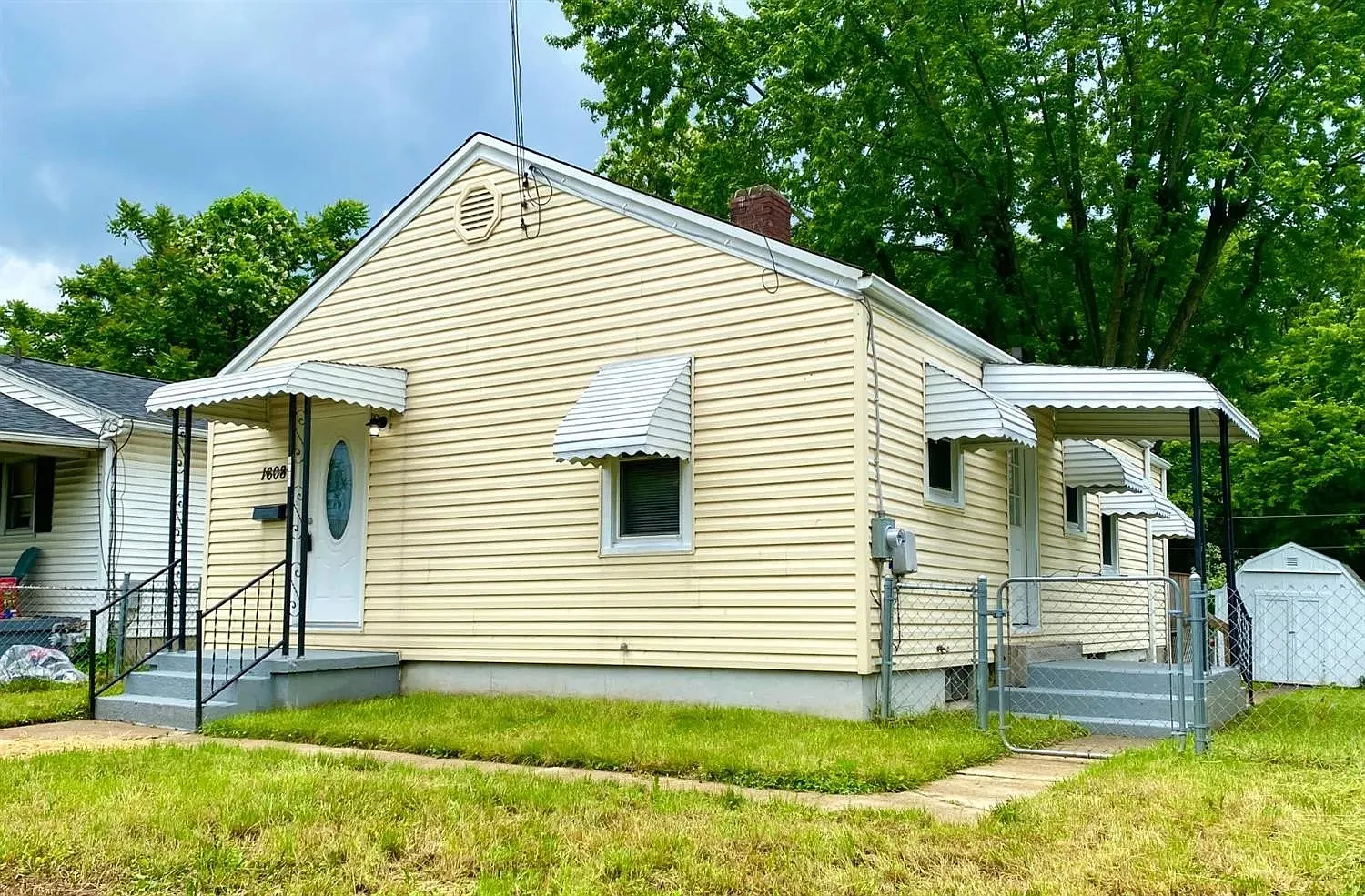 2 bed, 1.0 bath, 816 sqft, $1,197 — Photo 1