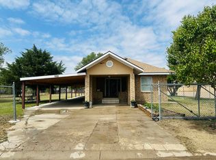 101 S Henderson St, Holcomb, KS 67851