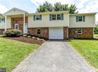 2246 Donough Dr, Manheim, PA 17545