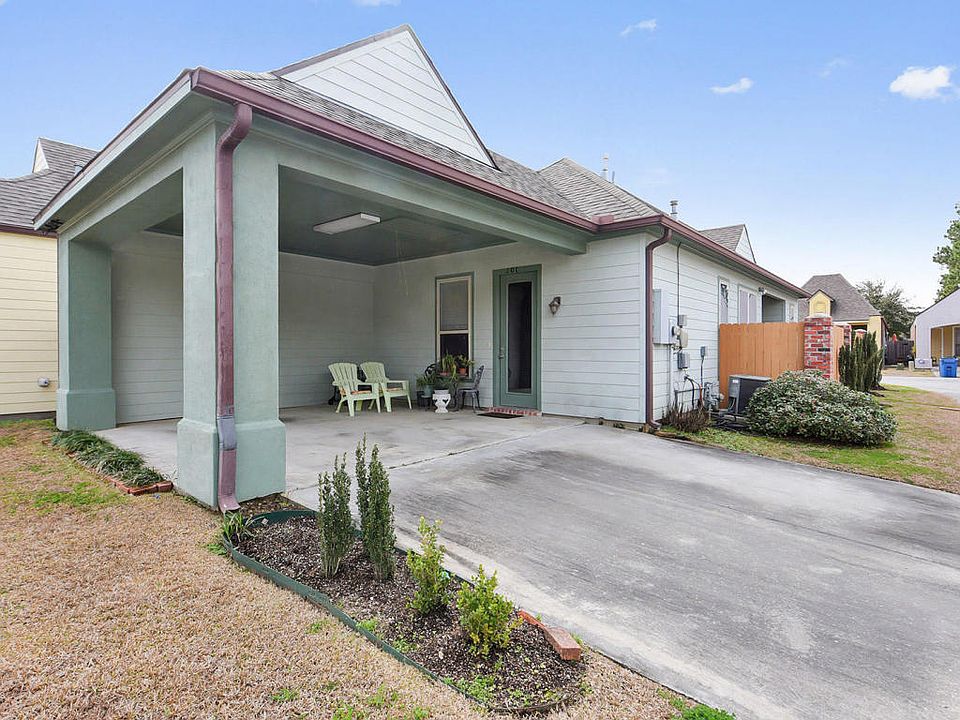 1st image of 201 Floridian Ln