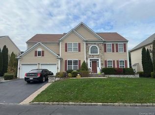 44 Avolet Court, Mount Sinai, NY