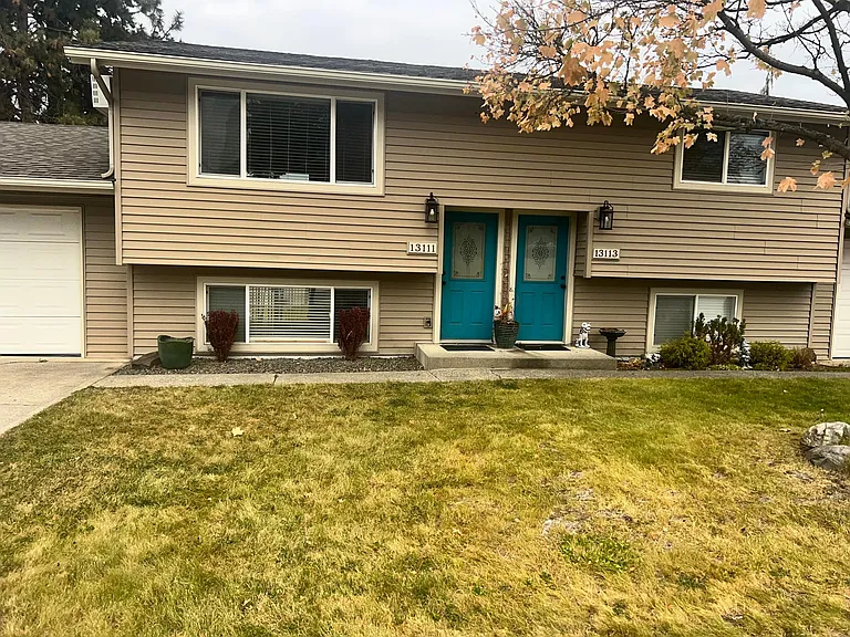 13111 E 16th Ave — Photo 2