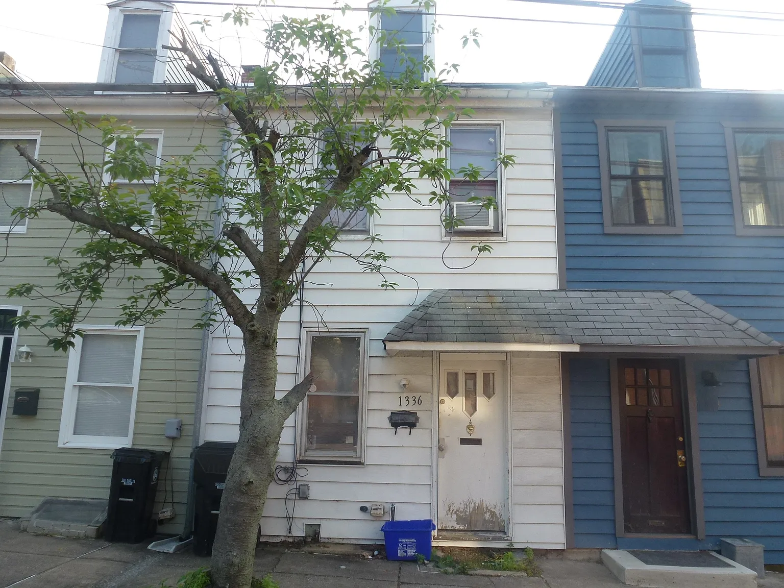 1336 Penn St photo 1