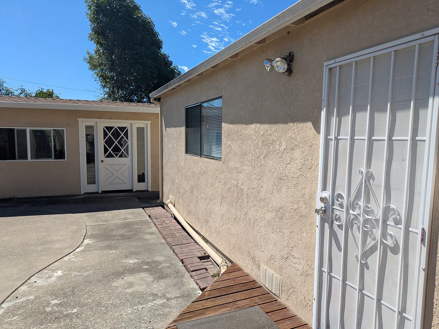 Trojan Ave, San Leandro — Photo 2