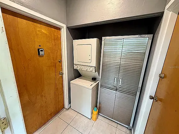 408 NW 5th Ave #B — Photo 9