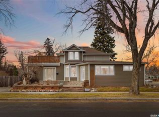438 8th St E, Saskatoon, SK S7H0P7
