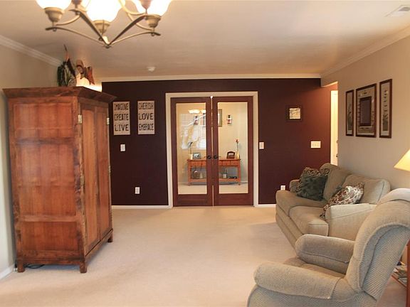 4th image of 859 Forestglen Dr APT H