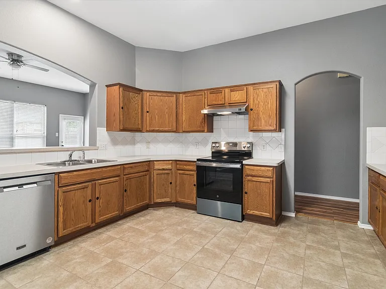 2657 Red Spruce Dr — Photo 18