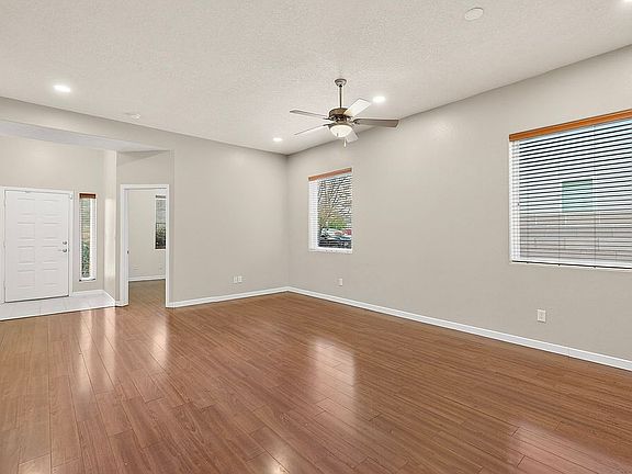 3rd image of 2135 N Ensenada Cir SE