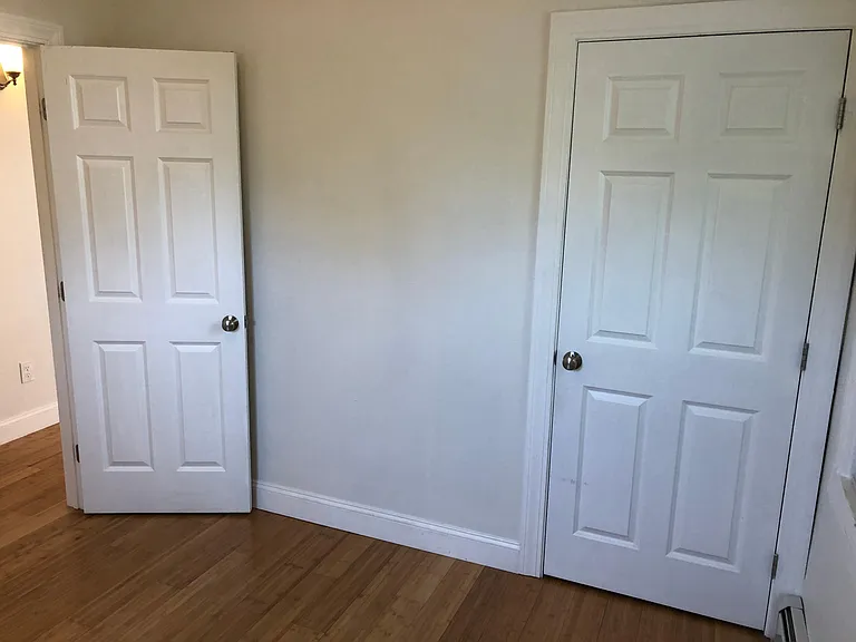 328 Williams St #1R — Photo 16