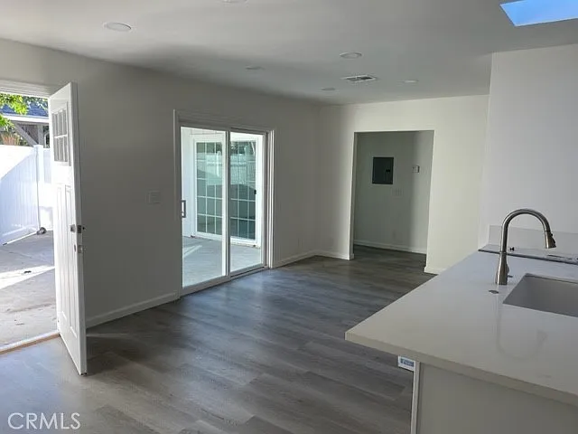 6532 Shoup Ave — Photo 4