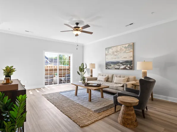 1954 Mitchell Ave #17, Chattanooga, TN 37408