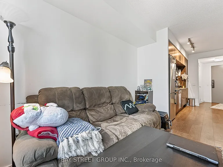 10 York St #1002 — Photo 19