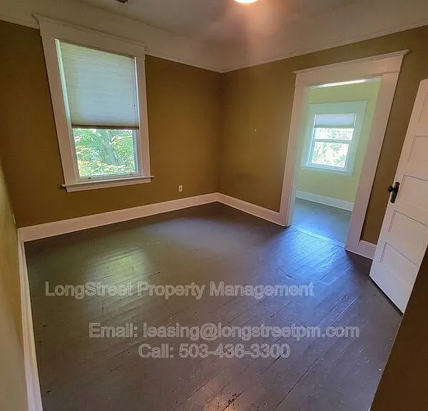 3816 N Borthwick Ave — Photo 5