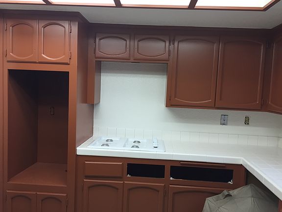 3rd image of 7625 Reseda Blvd Unit 303